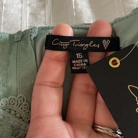 City Triangles Moss Green Lace Fit & Flare Dress, Size 15 - Picture 5 of 8